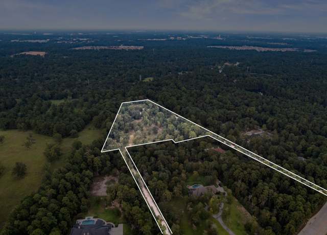 Property at 6970 Longmire Rd, Conroe, TX 77304, 2 beds, 2 baths
