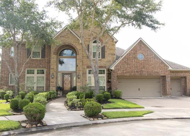 Property at 5702 Artesian Park Dr, Missouri City, TX 77459, 5 beds, 4.5 baths