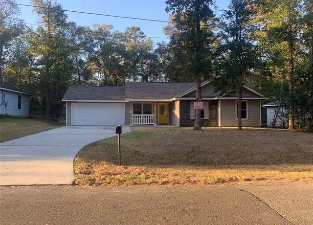 Property at 10855 Royal Pnes, Conroe, TX 77303, 3 beds, 2 baths