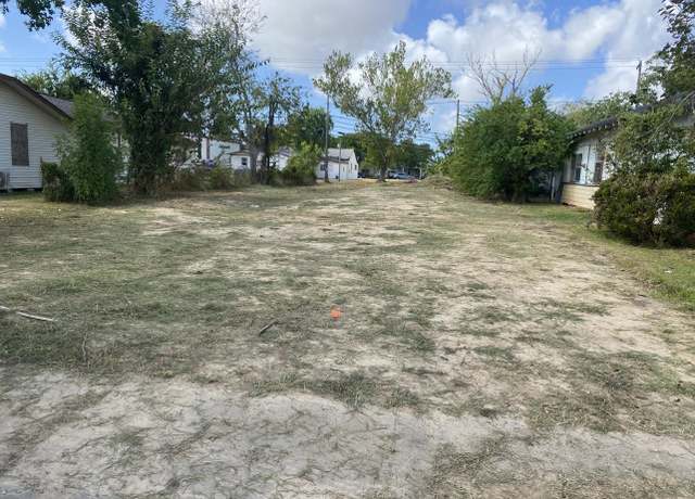 Property at 915 W Broad St, Freeport, TX 77541
