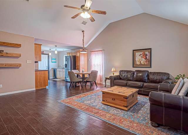 Property at 306 Marion St, Brazoria, TX 77422, 3 beds, 2 baths