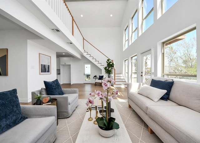 Property at 300 Narcissus Rd, Clear Lake Shores, TX 77565, 3 beds, 3 baths