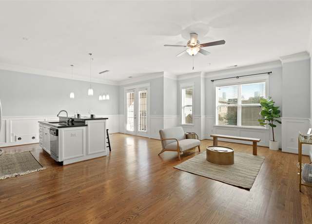 Property at 2802 Morrison St #206, Houston, TX 77009, 1 bed, 1 bath