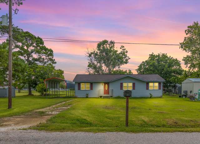 Property at 37 Private Road 6065, Dayton, TX 77535, 3 beds, 2 baths