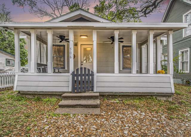 Property at 506 W Blum St, Alvin, TX 77511, 2 beds, 1 bath
