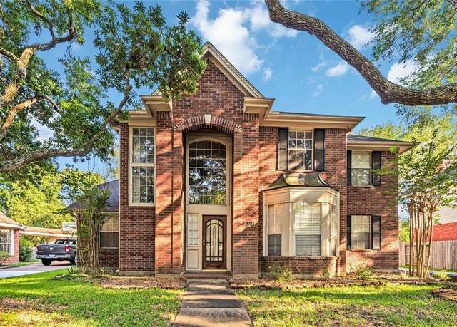 Property at 5818 Wilkins Ln, Sugar Land, TX 77479, 4 beds, 2.5 baths