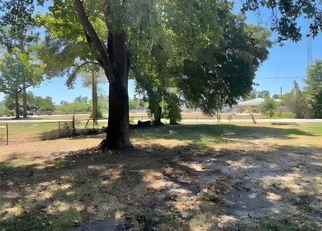 Property at 905 Nevell St, Cleveland, TX 77327