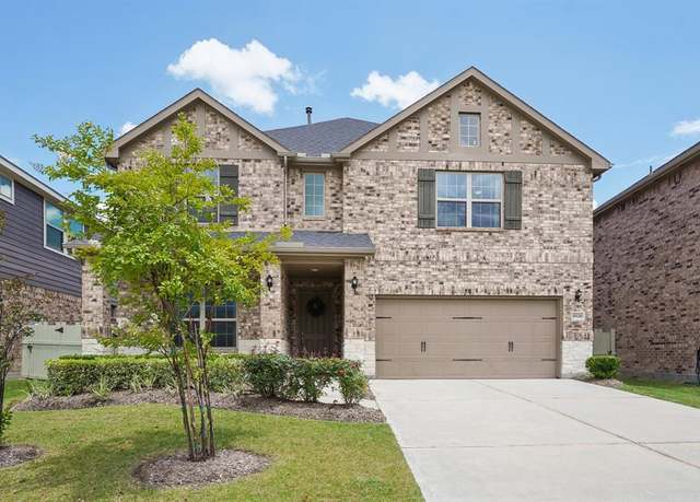 Property at 10126 Bayou Oaks Dr, Conroe, TX 77385, 4 beds, 3 baths