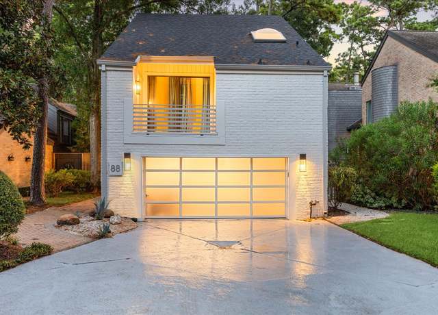 Property at 88 Sugarberry Cir, Houston, TX 77024, 3 beds, 2.5 baths