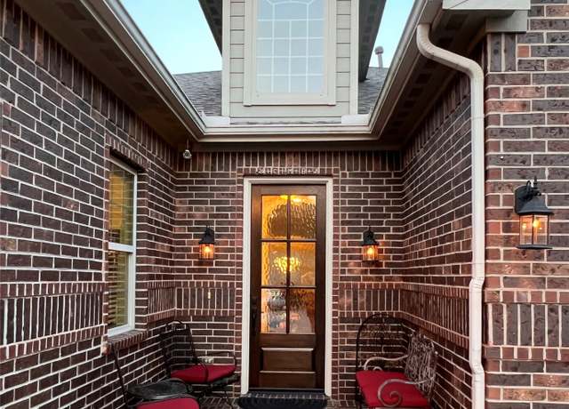 Property at 115 Carriage Ct, Magnolia, TX 77354, 3 beds, 2.5 baths