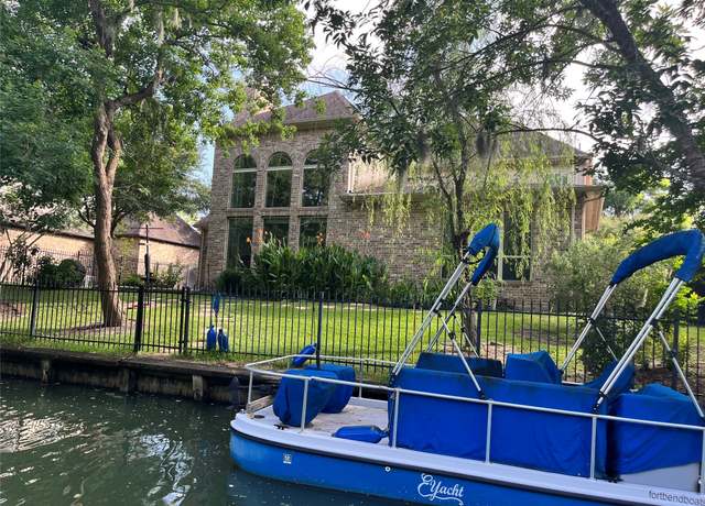 Property at 95 Flamingo Bay Dr, Missouri City, TX 77459, 4 beds, 3.5 baths