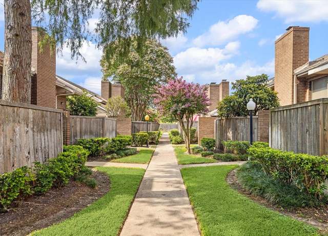 Property at 13720 Hollowgreen Dr #706, Houston, TX 77082, 2 beds, 1.5 baths