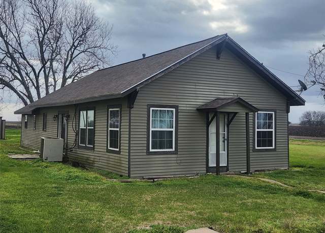 Property at 5387 S Fm 441 Rd, Louise, TX 77455, 2 beds, 2 baths