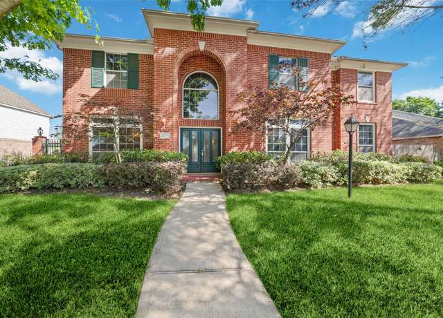 Property at 12236 S Shadow Cove Dr, Houston, TX 77082, 6 beds, 3.5 baths
