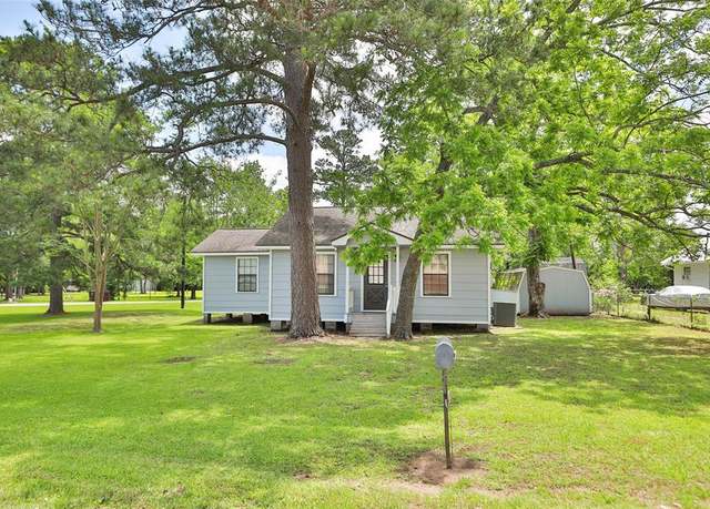 Property at 18419 Buddy Riley Blvd, Magnolia, TX 77354, 2 beds, 1 bath