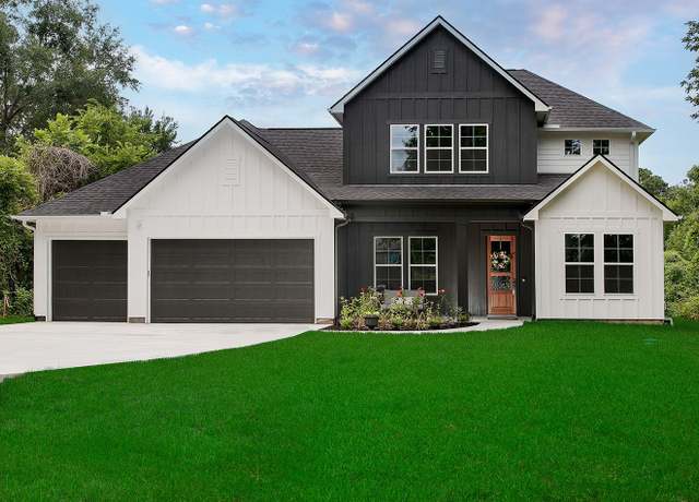 Property at 13725 Parkway Manor Dr, Willis, TX 77318, 3 beds, 2.5 baths