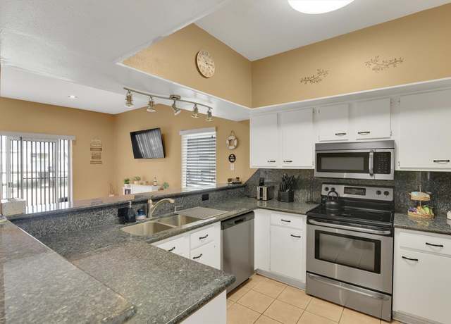 Property at 157 April Point Dr S #157, Montgomery, TX 77356, 1 bed, 1 bath