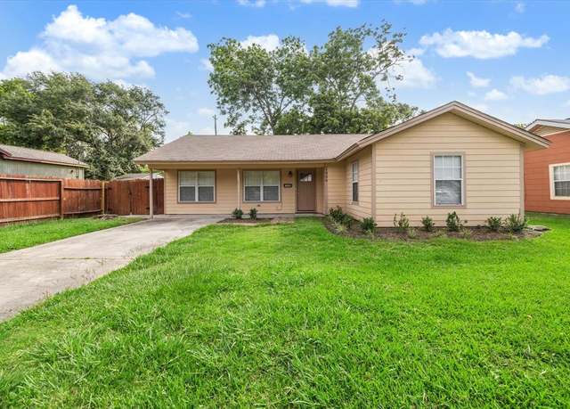 Property at 1904 Kansas St, Baytown, TX 77520, 4 beds, 2 baths