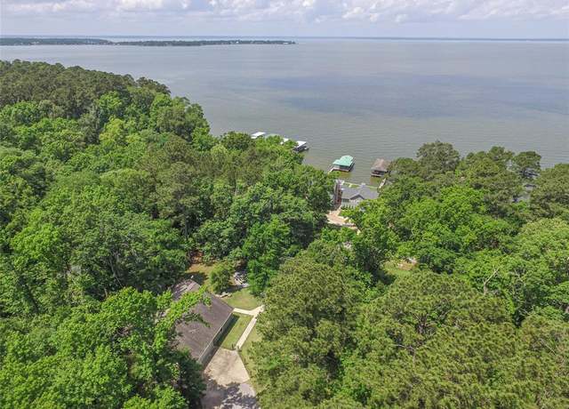 Property at 139 Grand Pine Loop, Livingston, TX 77351, 3 beds, 3 baths