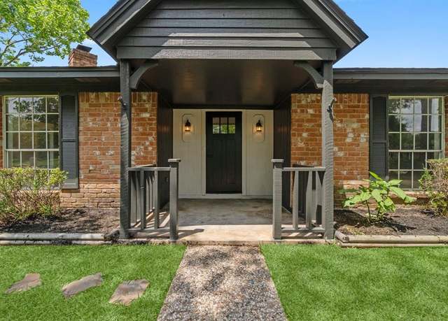 Property at 8122 Wimbledon Ln, Houston, TX 77070, 4 beds, 2 baths