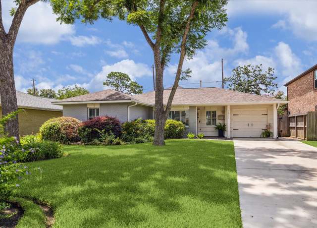 Property at 1511 Thornton Rd, Houston, TX 77018, 2 beds, 2 baths
