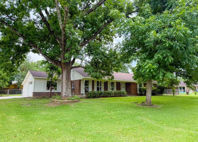 Property at 20 Woods Ln, Coldspring, TX 77331, 3 beds, 2 baths