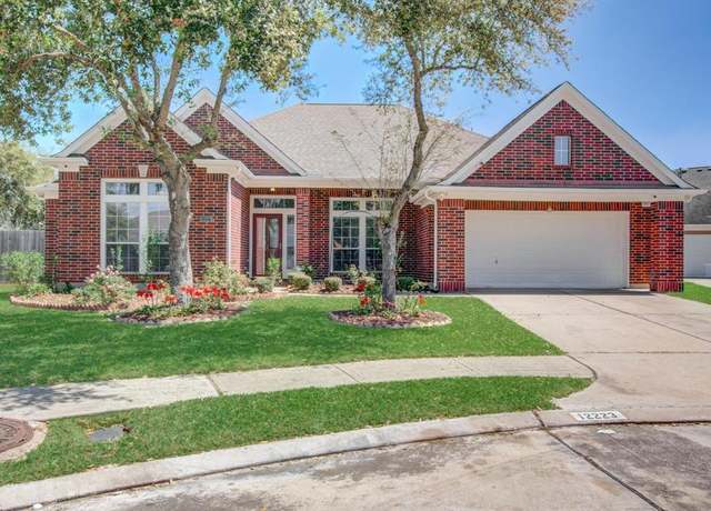 Property at 12223 Ayrshire Pl, Houston, TX 77089, 4 beds, 3 baths
