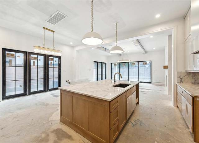 Property at 3020 Mid Ln, Houston, TX 77027, 3 beds, 3.5 baths