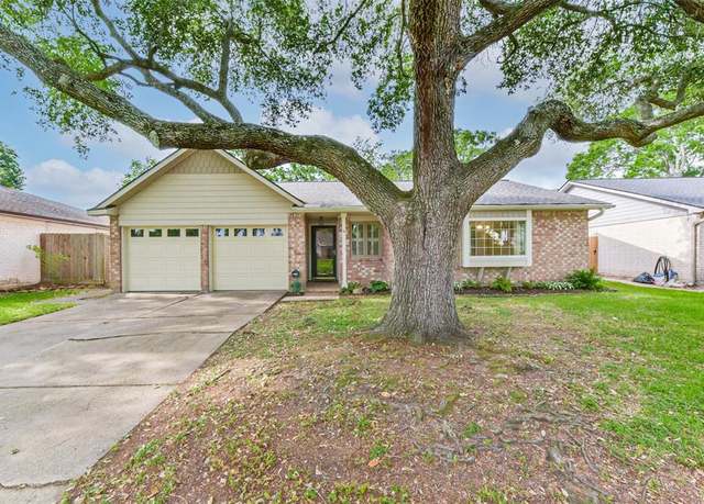 Property at 747 Ramada Dr, Houston, TX 77062, 3 beds, 2 baths