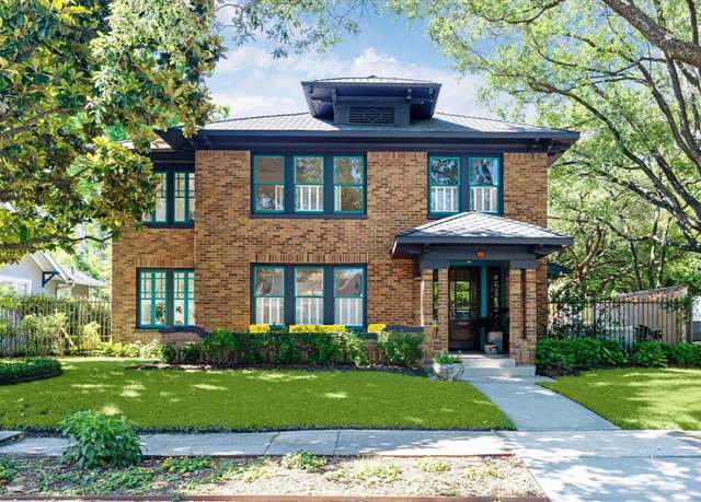 Property at 732 W Temple St, Houston, TX 77009, 3 beds, 1.5 baths