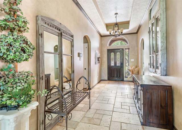 Property at 6735 Auburn Oak Trl, Humble, TX 77346, 4 beds, 2 baths