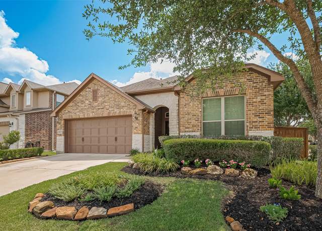 Property at 6431 Wolf Run Dr, Katy, TX 77493, 3 beds, 2 baths
