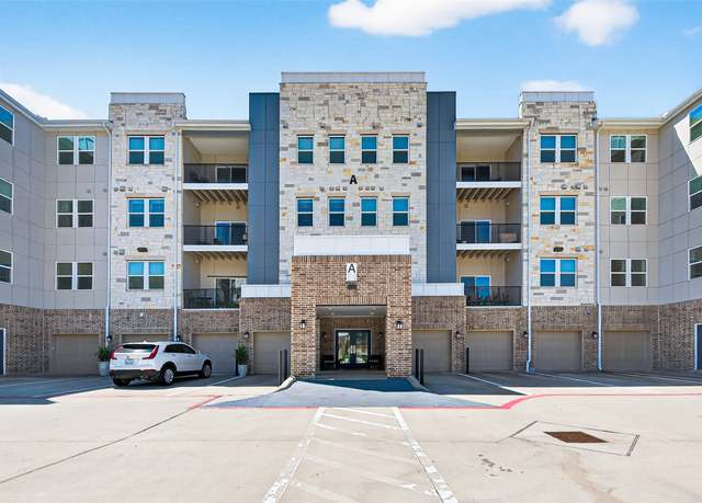 Property at 6804 Westview Dr #1207, Houston, TX 77055, 3 beds, 2 baths