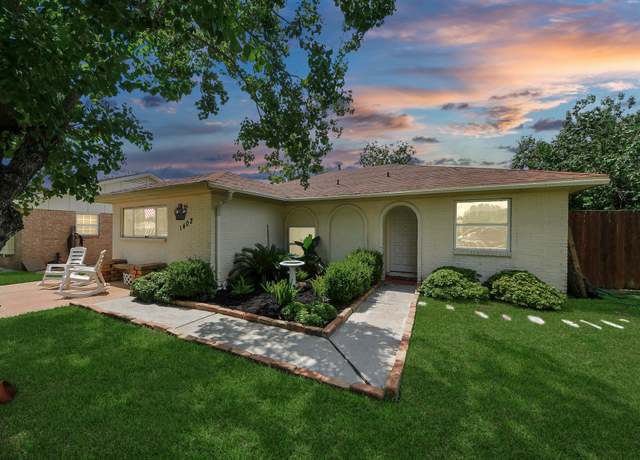 Property at 1402 S Circle Park St, Pasadena, TX 77504, 3 beds, 1.5 baths