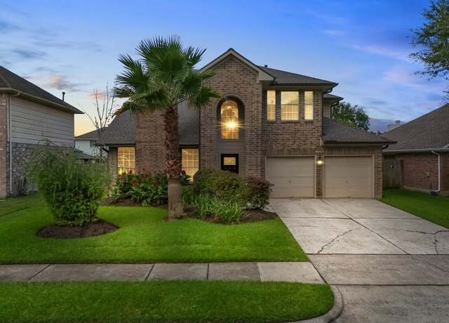 Property at 16050 Cedar Gully Dr, Friendswood, TX 77546, 4 beds, 2.5 baths