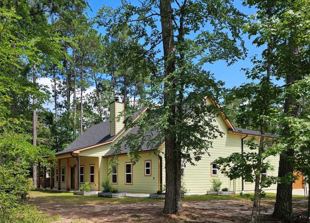 Property at 58 Altwood Dr, Coldspring, TX 77331, 3 beds, 2.5 baths