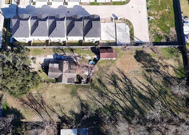 Property at 40 Dipping Ln, Houston, TX 77076, 2 beds, 1 bath