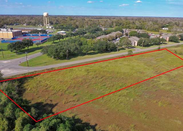 Property at 2320 N Alabama Rd, Wharton, TX 77488
