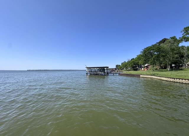 Property at 311 Shady Ln, Livingston, TX 77351, 3 beds, 1.5 baths