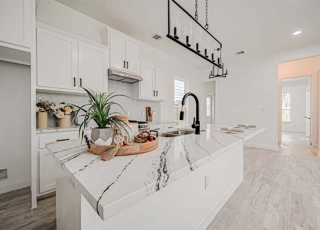 Property at 9418 Madera Rd, Houston, TX 77078, 3 beds, 2.5 baths
