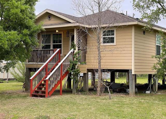 Property at 315 20th St, San Leon, TX 77539, 3 beds, 2 baths