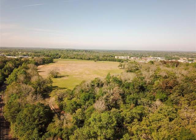 Property at 414 S Hill St, Buffalo, TX 75831