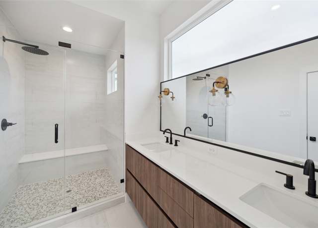 Property at 303 Marcella St Unit H, Houston, TX 77091, 3 beds, 3.5 baths