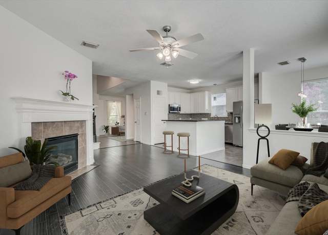 Property at 20950 Field Manor Ln, Katy, TX 77450, 4 beds, 2.5 baths