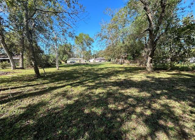 Property at 1106 Earley St, Sweeny, TX 77480