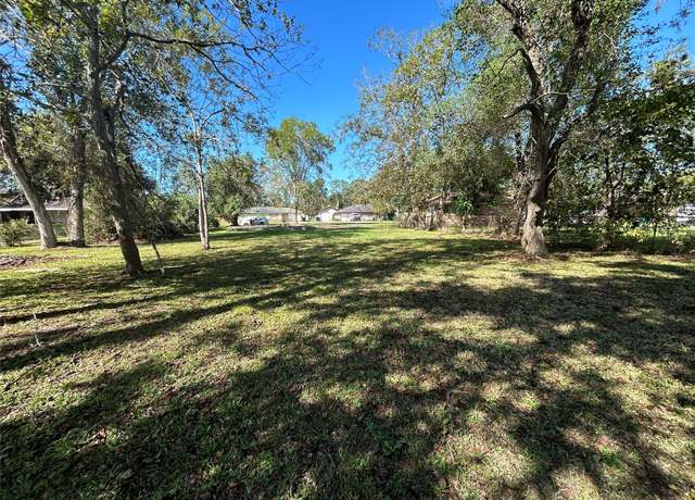 Property at 1106 Earley St, Sweeny, TX 77480