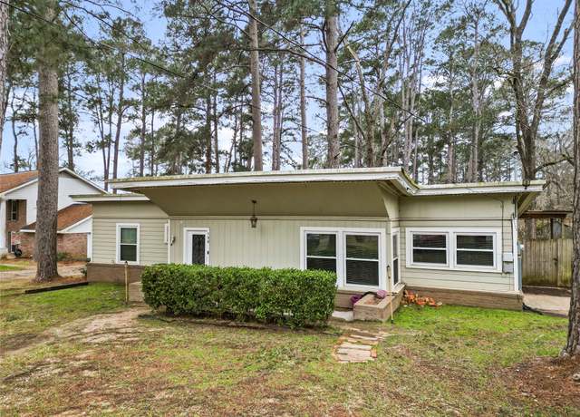 Property at 106 E Pecan Dr, Crockett, TX 75835, 2 beds, 1 bath