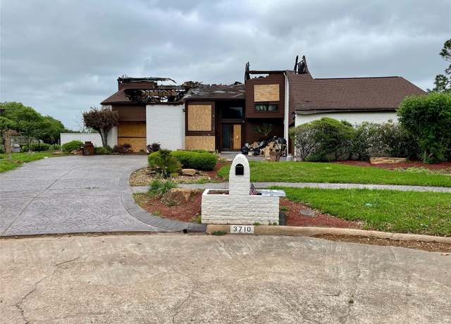 Property at 3710 W Valley Ln Dr, Missouri City, TX 77459