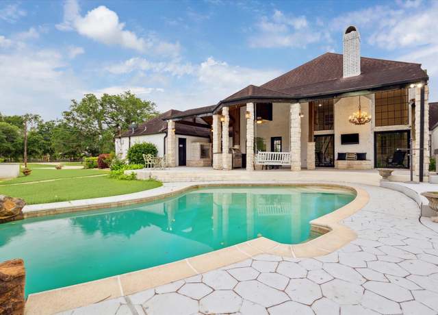 Property at 105 Country Road/cr 609a, Angleton, TX 77515, 4 beds, 5.5 baths