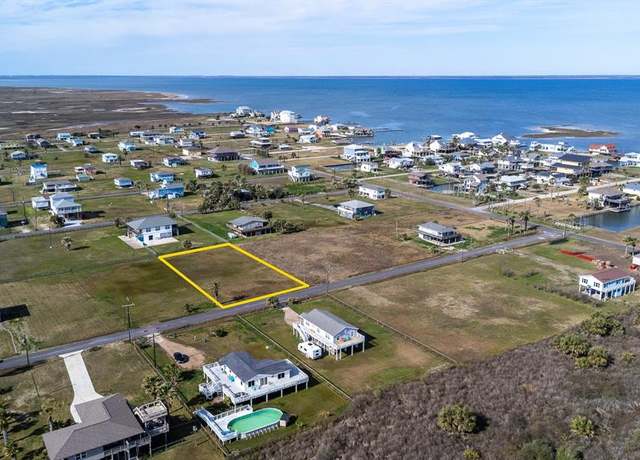 Property at 3914 1st St, Galveston, TX 77554